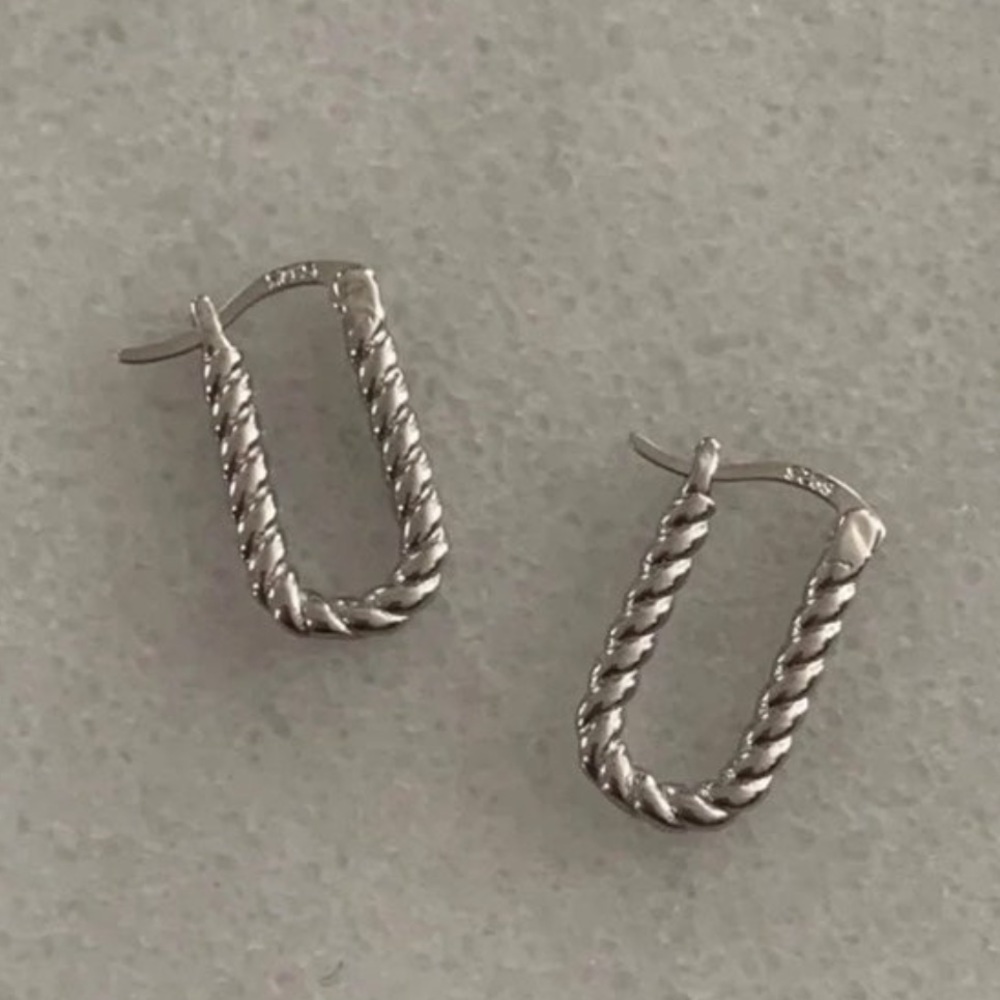 COPY - Sterling Silver Oval Twist Hoop Earrings